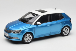 Skoda Fabia Mk3 Moder OEM 1:18 ZSF000004BLA Kovina