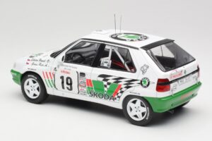 Skoda Felicia Kit Car #19 P. Sibera / P. Gross Tour de Corse 1995 IXO 1:18 18RMC149B Kovina – slika 5 od 6