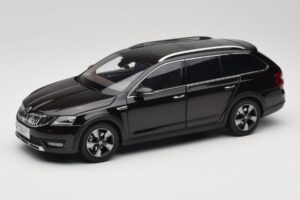 Skoda Octavia Mk4 Combi Rjava Paudi Model 1:18 ZMR000005BRA Kovina