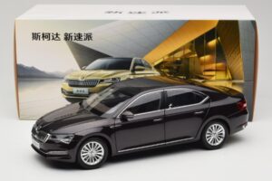 Skoda Superb Mk3 Črn Paudi Model 1:18 ZSS000006BLA Kovina – slika 8 od 8