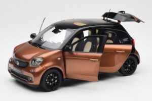 Smart Forfour W453 Črn Hazel Rjav Norev 1:18 B66960299 Kovina – slika 2 od 8