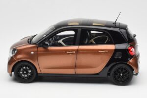 Smart Forfour W453 Črn Hazel Rjav Norev 1:18 B66960299 Kovina – slika 4 od 8