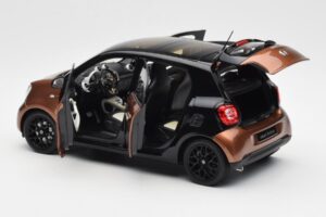 Smart Forfour W453 Črn Hazel Rjav Norev 1:18 B66960299 Kovina – slika 5 od 8