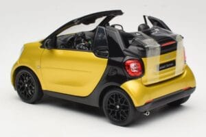 Smart Fortwo 453 Kabriolet Črn In Rumen Norev 1:18 B66960289 Kovina – slika 7 od 8