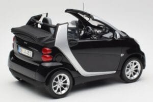 Smart Fortwo Kabriolet W451 Črn & Srebrn Minichamps 1:18 Q0022566V001C18Q00 Kovina – slika 3 od 8