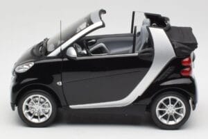 Smart Fortwo Kabriolet W451 Črn & Srebrn Minichamps 1:18 Q0022566V001C18Q00 Kovina – slika 4 od 8
