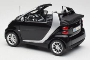 Smart Fortwo Kabriolet W451 Črn & Srebrn Minichamps 1:18 Q0022566V001C18Q00 Kovina – slika 7 od 8