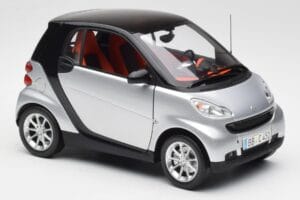Smart Fortwo Coupe W451 Srebrn & Črn Minichamps 1:18 Q0022528V001C75Q00 Kovina – slika 6 od 8