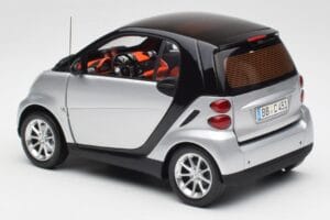 Smart Fortwo Coupe W451 Srebrn & Črn Minichamps 1:18 Q0022528V001C75Q00 Kovina – slika 7 od 8