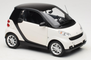 Smart Fortwo 451 Coupe Bel Črn Minichamps 1:18 150036302 Kovina – slika 6 od 8