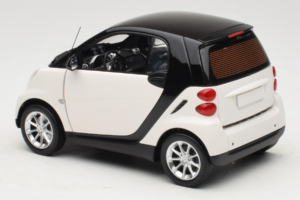 Smart Fortwo 451 Coupe Bel Črn Minichamps 1:18 150036302 Kovina – slika 7 od 8