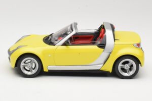 Smart Roadster 452 Rumen Bburago 1:18 34099-M2 Kovina – slika 4 od 8