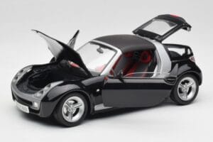 Smart Roadster Temno Modra Bburago 1:18 34917 Kovina – slika 2 od 8
