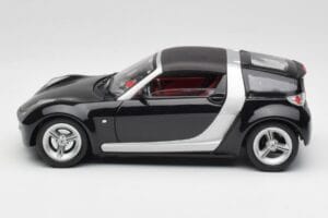Smart Roadster Temno Modra Bburago 1:18 34917 Kovina – slika 4 od 8