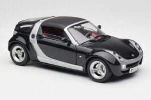 Smart Roadster Temno Modra Bburago 1:18 34917 Kovina – slika 6 od 8