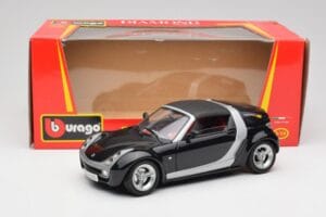 Smart Roadster Temno Modra Bburago 1:18 34917 Kovina – slika 8 od 8