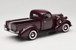 Studebaker Coupe Express Pickup Rjav American Mint 1:18 92458-R1 Kovina – slika 3 od 8