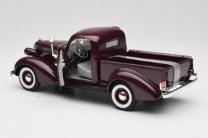 Studebaker Coupe Express Pickup Rjav American Mint 1:18 92458-R1 Kovina – slika 5 od 8