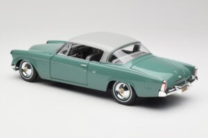 Studebaker Starliner Seafoam Zelen & Shasta Bel Maisto 1:18 31651 Kovina – slika 3 od 8