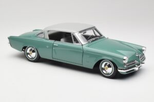 Studebaker Starliner Seafoam Zelen & Shasta Bel Maisto 1:18 31651 Kovina – slika 5 od 8