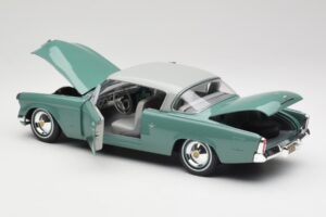 Studebaker Starliner Seafoam Zelen & Shasta Bel Maisto 1:18 31651 Kovina – slika 6 od 8