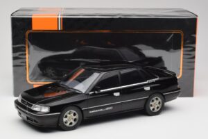 Subaru Legacy RS Črn IXO 1:18 18CMC131A Kovina – slika 6 od 6