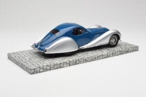Talbot-Lago T150 C-SS Coupe Moder Srebrn Minichamps 1:18 107117122 Smola – slika 2 od 6