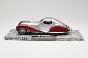 Talbot-Lago T150 C-SS Coupe Srebrn Rdeč Minichamps 1:18 107117121 Smola – slika 3 od 6