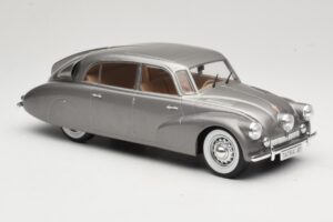 Tatra 87 Siv MCG 1:18 MCG18068 Kovina – slika 4 od 6