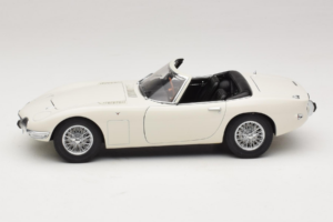 Toyota 2000 GT Kabriolet Bel James Bond Collection AUTOart 1:18 78731 Kovina – slika 4 od 8
