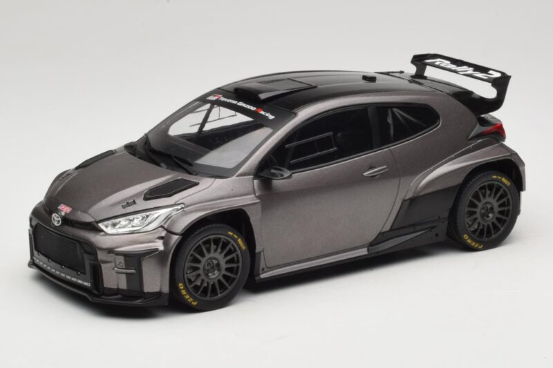 Toyota GR Yaris Rally2 Siv IXO 1:18 18CMC210 Kovina