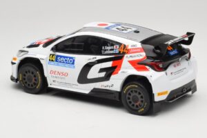 Toyota GR Yaris Rally2 #44 H. Kogure Rally Finland 2024 IXO 1:18 18RMC212B Kovina – slika 5 od 6