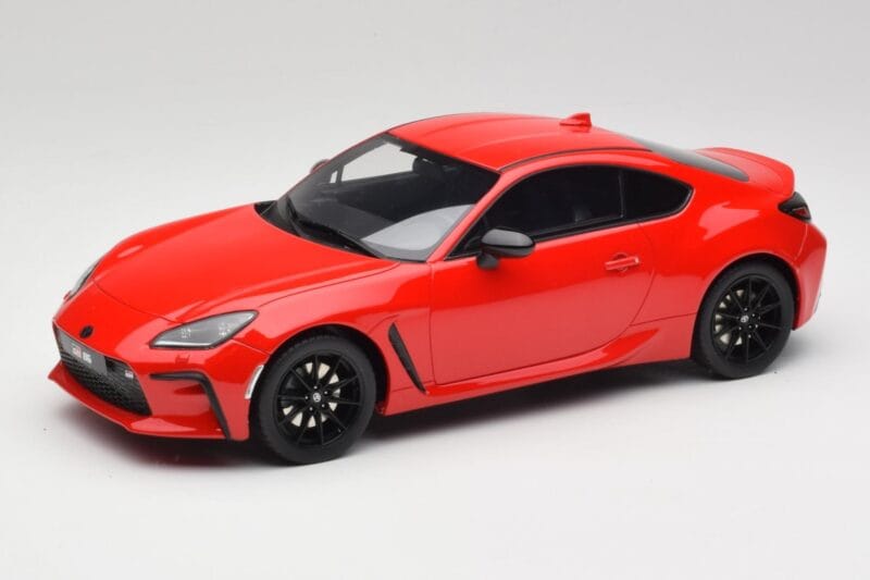 Toyota GR86 ZN8 Ignition Rdeč Otto 1:18 OT470 Smola