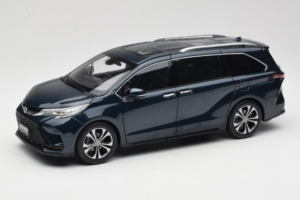 Toyota Granvia Temno Moder OEM 1:18 FCL22GR803 Kovina