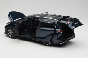 Toyota Granvia Temno Moder OEM 1:18 FCL22GR803 Kovina – slika 5 od 8