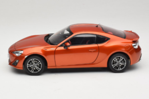Toyota GT86 Rdeč Century Dragon 1:18 CD01 Kovina – slika 4 od 8