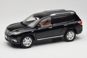 Toyota Highlander XU40 Črn Paudi Model 1:18 2043612-B1 Kovina