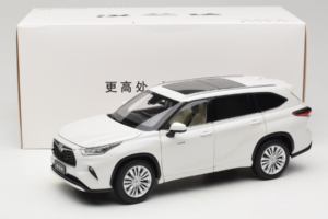 Toyota Highlander XU70 Bel OEM 1:18 26071-2011 Kovina – slika 8 od 8