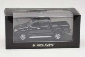 Toyota Hilux Črna Minichamps 1:43 400166662 Kovina – slika 4 od 4