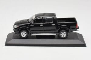 Toyota Hilux Črna Minichamps 1:43 400166662 Kovina
