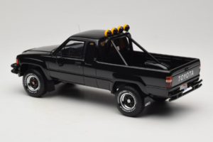 Toyota Hilux N60 SR5 Pickup Črna Otto 1:18 OT481B Smola – slika 5 od 6