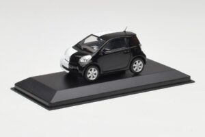 Toyota iQ Črna & Bela Geneva Motor Show 2009 Minichamps 1:43 400166801 Kovina – slika 2 od 4
