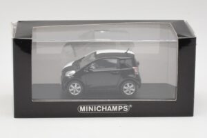 Toyota iQ Črna & Bela Geneva Motor Show 2009 Minichamps 1:43 400166801 Kovina – slika 4 od 4