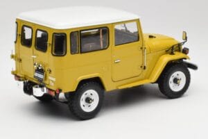 Toyota Land Cruiser FJ40 Gorčičasto Rumena Kyosho 1:18 08971Y Kovina – slika 3 od 8