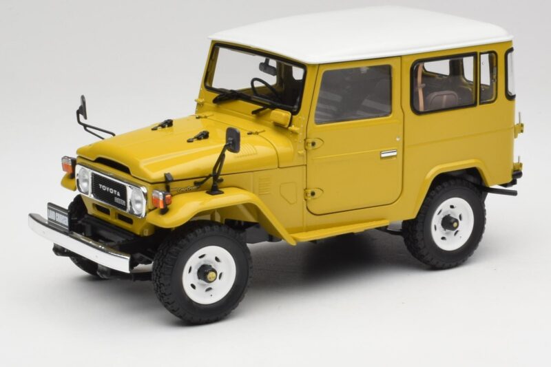 Toyota Land Cruiser FJ40 Gorčičasto Rumena Kyosho 1:18 08971Y Kovina