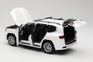 Toyota Land Cruiser J300 ZX Bel LCD 1:18 LCD18013-ZX-WH Kovina – slika 5 od 8