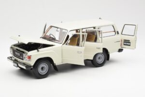 Toyota Land Cruiser J60 Bel Kyosho 1:18 08956W Kovina – slika 2 od 8