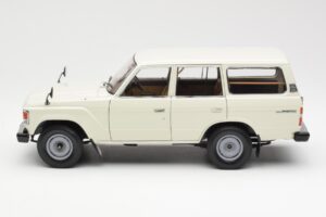 Toyota Land Cruiser J60 Bel Kyosho 1:18 08956W Kovina – slika 4 od 8