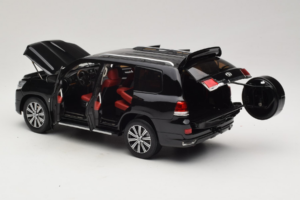 Toyota Land Cruiser LC200 Črn Kengfai 1:18 KF024-13 Kovina – slika 5 od 8