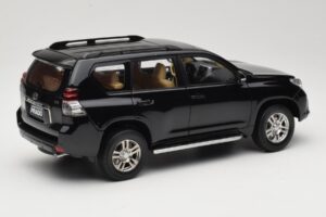 Toyota Land Cruiser Prado J150 Črn Paudi Model 1:18 623132-BK Kovina – slika 3 od 8